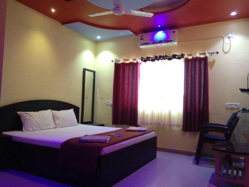 Hotel Krisha Daman Exterior photo