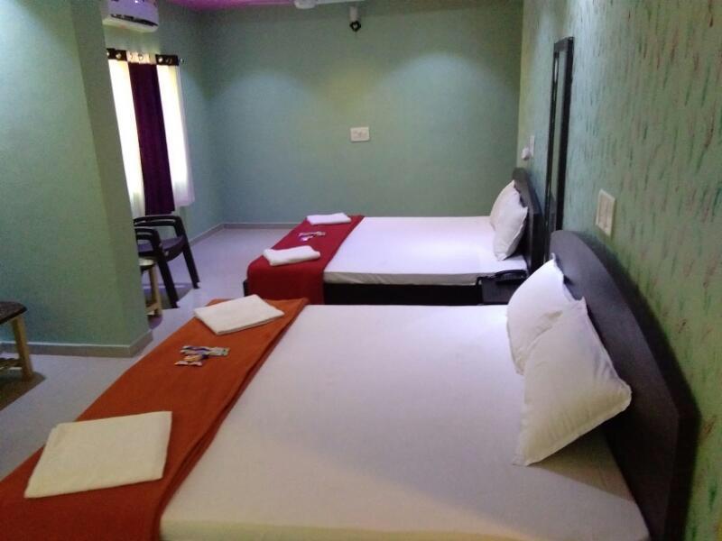 Hotel Krisha Daman Exterior photo
