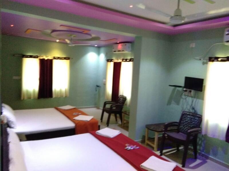 Hotel Krisha Daman Exterior photo