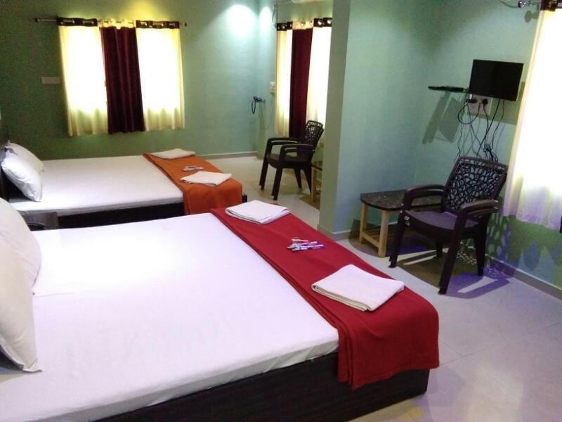 Hotel Krisha Daman Exterior photo